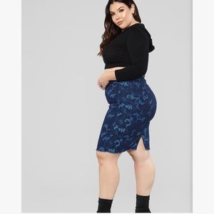 🔹Blue Camo Denim Skirt🔹